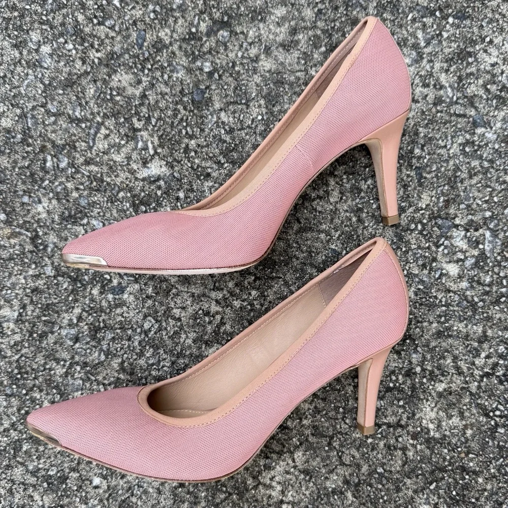 Donald Pliner Pump Women's‎ Sz 8 M Ezraa Dusty Rose Pointed Toe W/ Metallic Cap